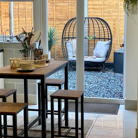 Urban 3 Bedroom Home In Kings Heath-Great Location 버밍엄 외부 사진