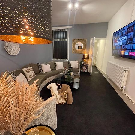 Urban 3 Bedroom Home In Kings Heath-Great Location 버밍엄 외부 사진