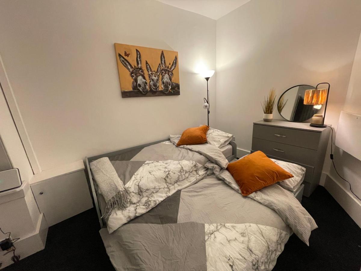 Urban 3 Bedroom Home In Kings Heath-Great Location 버밍엄 외부 사진