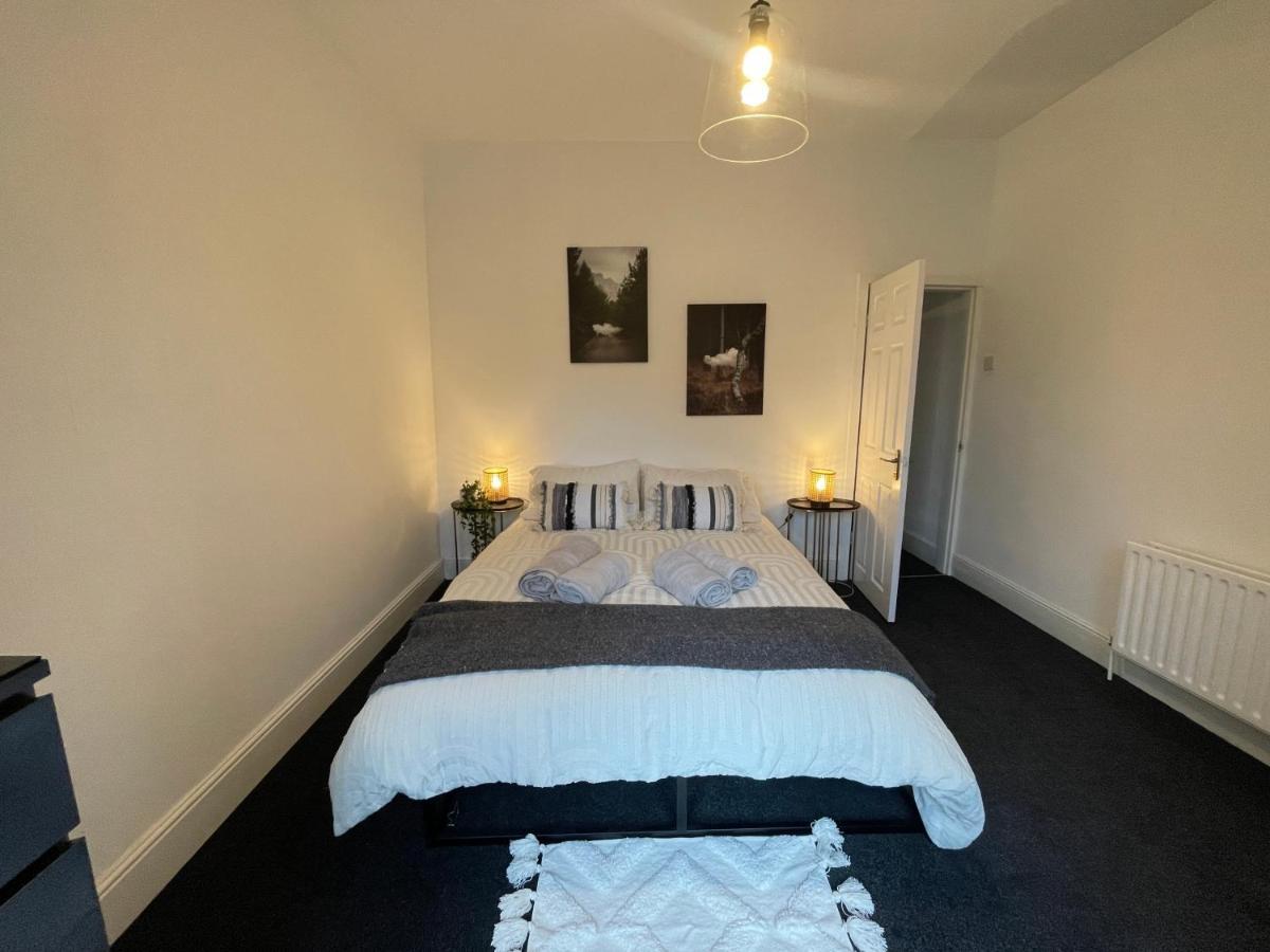 Urban 3 Bedroom Home In Kings Heath-Great Location 버밍엄 외부 사진